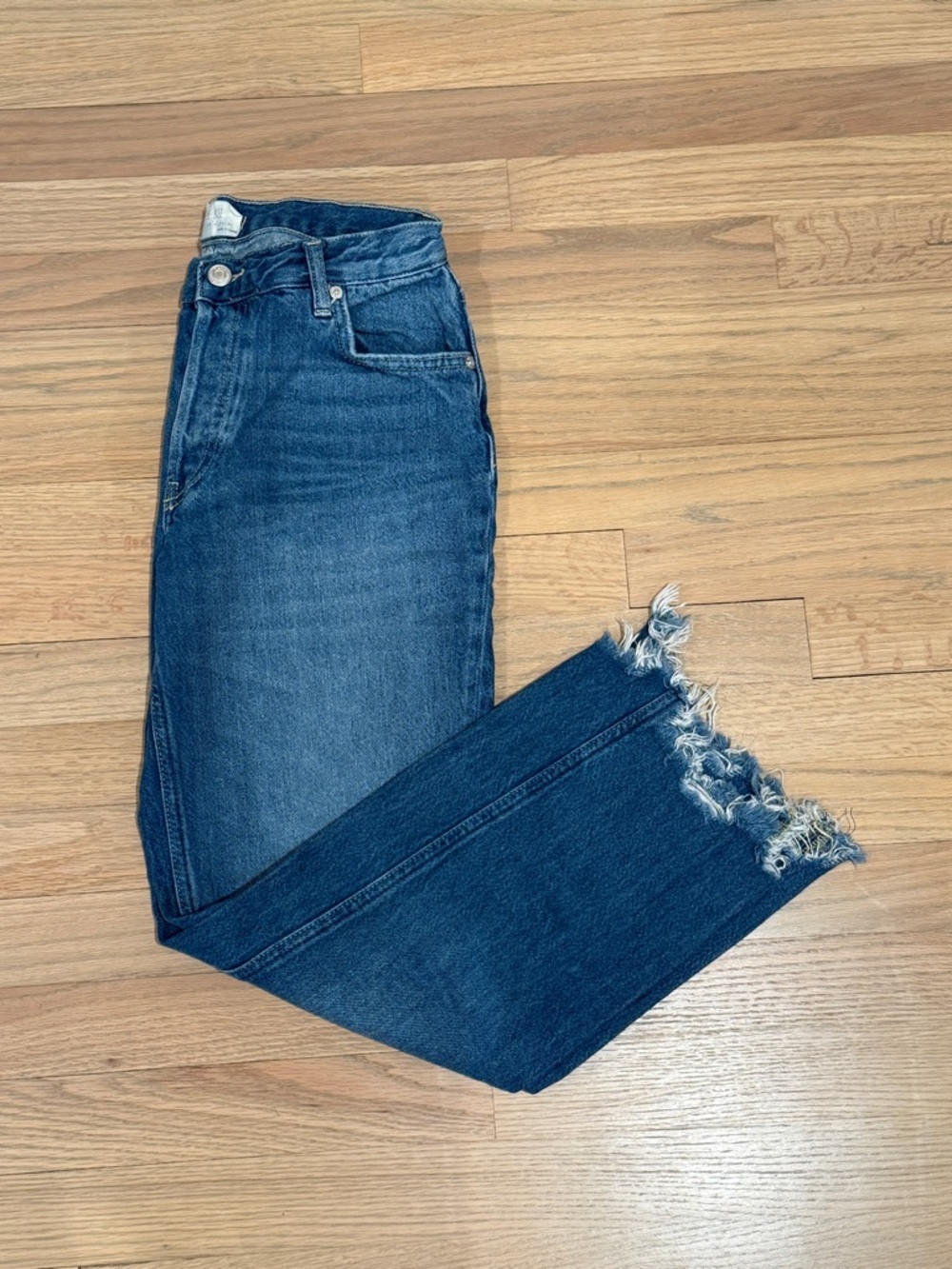 Women’s Free People Dark Blue Straight-Leg Jeans with Frayed Hem, Size 27
